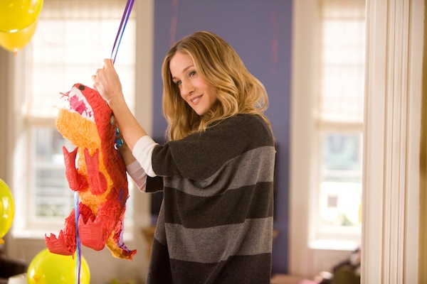 SARAH JESSICA PARKER stars in I DON'T KNOW HOW SHE DOES IT