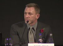 Daniel Craig announces his role in Bond 23, Skyfall