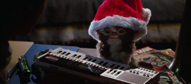 Gremlins - Gizmodo celebrates Christmas in a Santa Hat