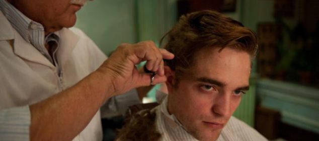 Robert Pattinson being shaved - Cosmopolis