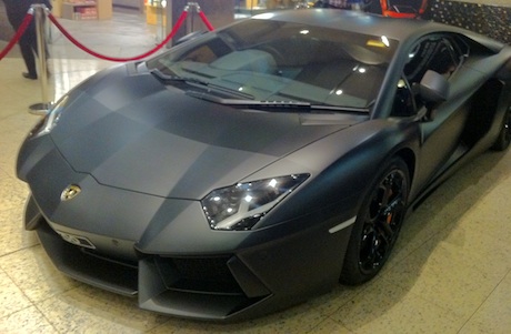 The Galeries - The Dark Knight Rises - Lamborghini Aventador