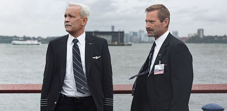 Sully - Tom Hanks and Aaron Eckhart